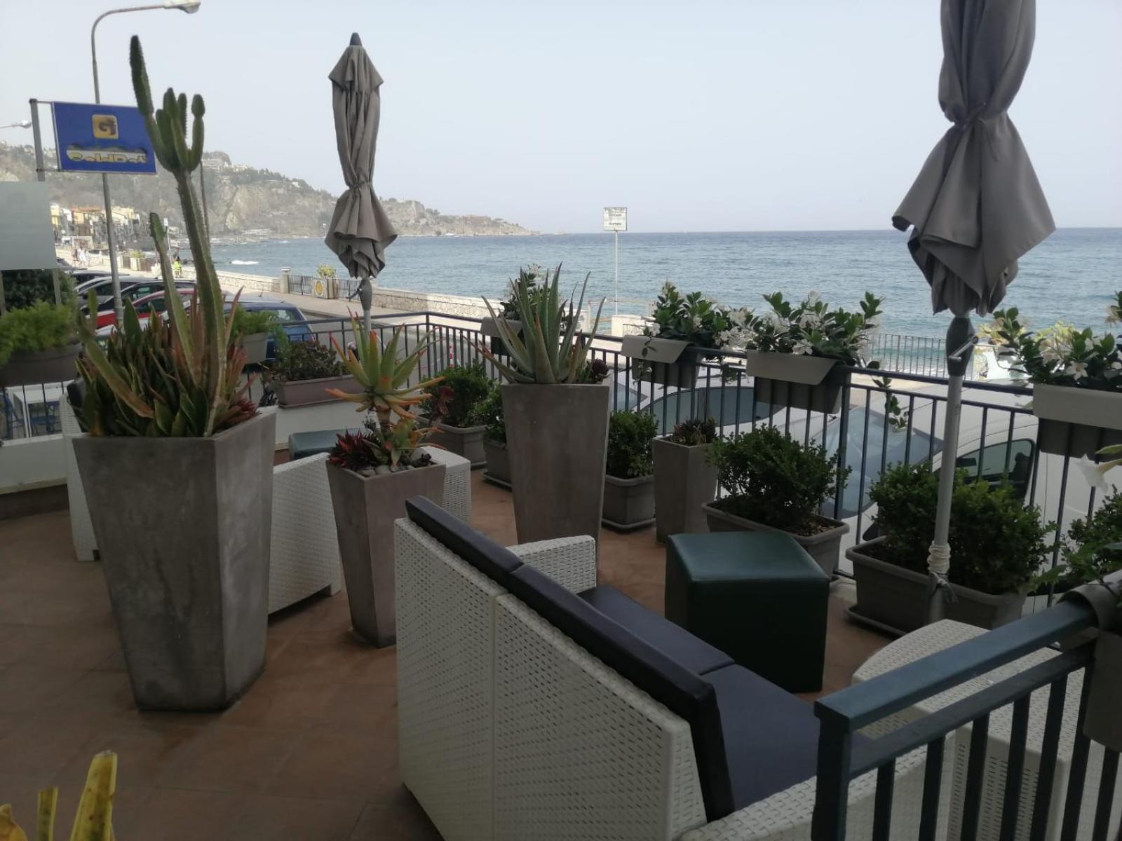 Zi Dima Giardini Naxos